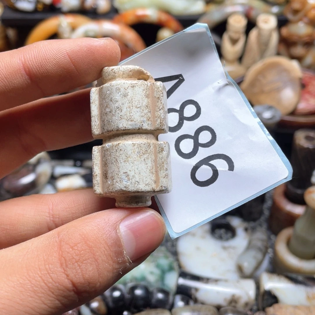 和田玉（糖玉）挂件未镶嵌