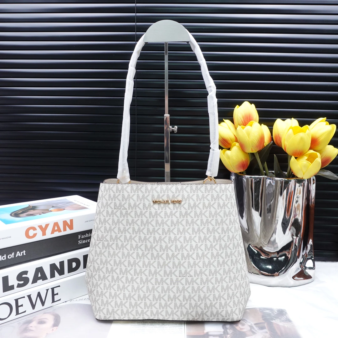 95新 MICHAEL KORS/迈克高仕 单肩包/T10283261