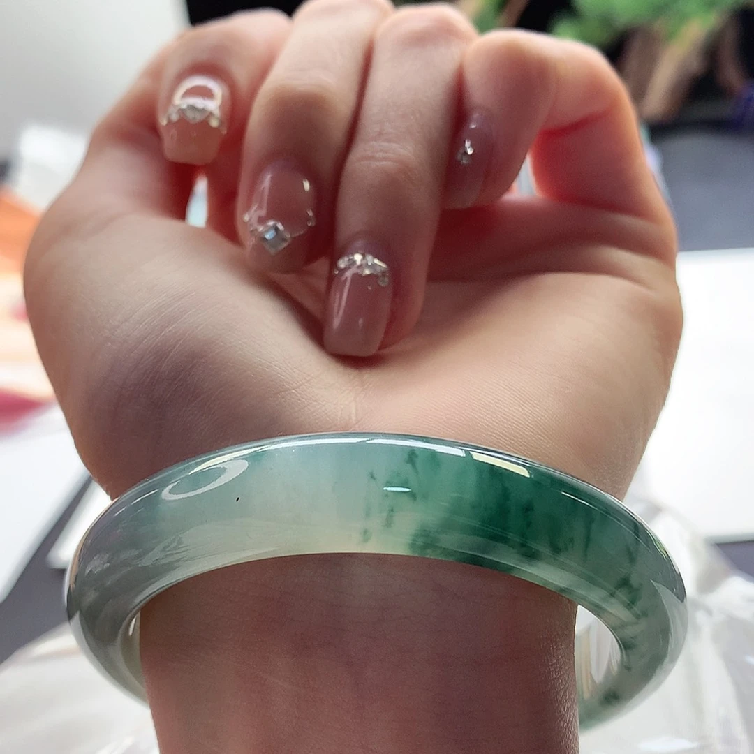 翡翠手镯未镶嵌天然翡翠56-57贯穿蓝花高级款