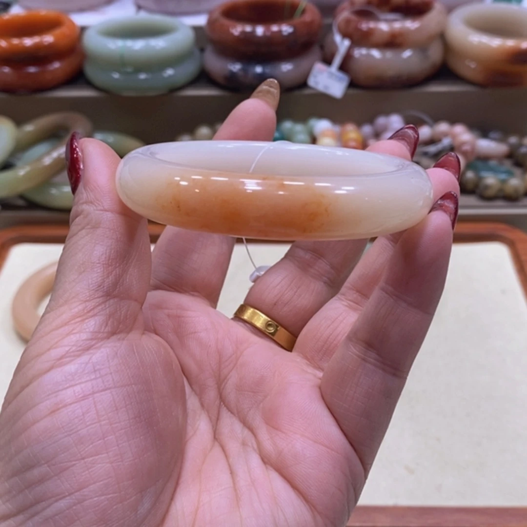 【闪购商品】未镶嵌手镯石英质玉小****）