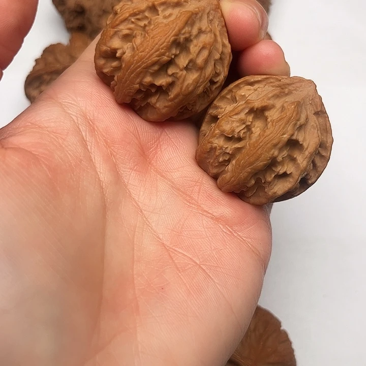 核桃秦岭文玩核桃核桃