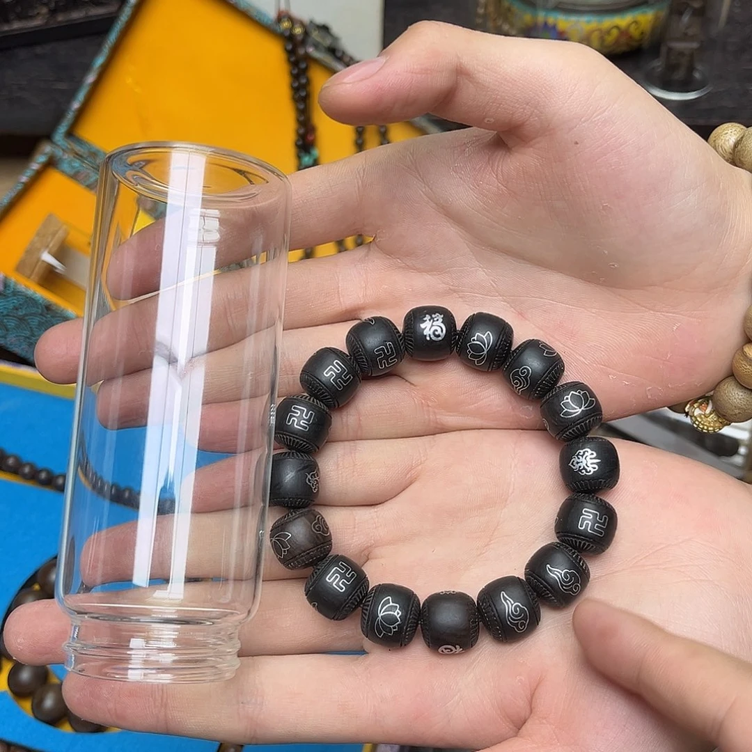 大叶紫檀（黑酸枝木类）