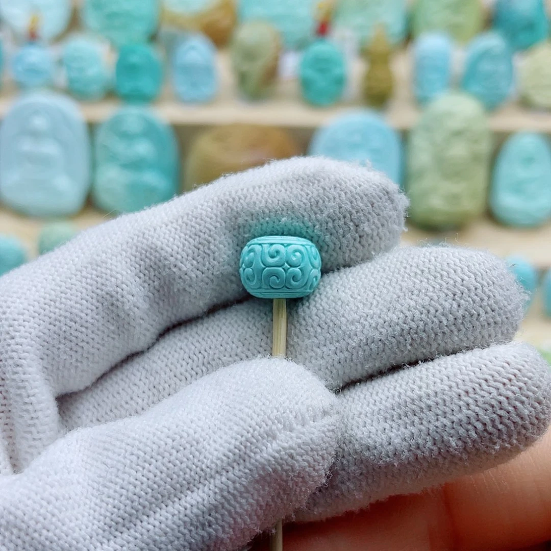 绿松石未镶嵌珠宝奇石