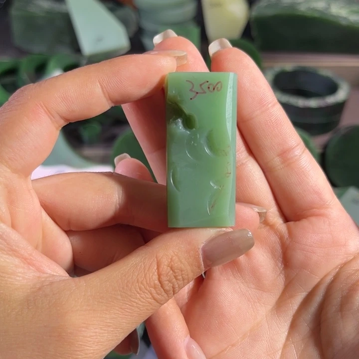 定制和田玉马*拆和田玉