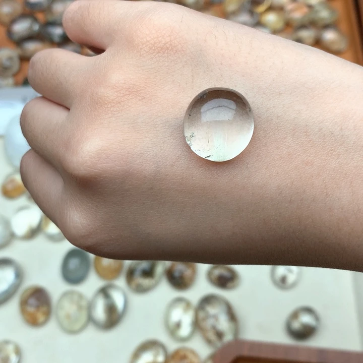 黎***儿未镶嵌珠宝半成品水晶