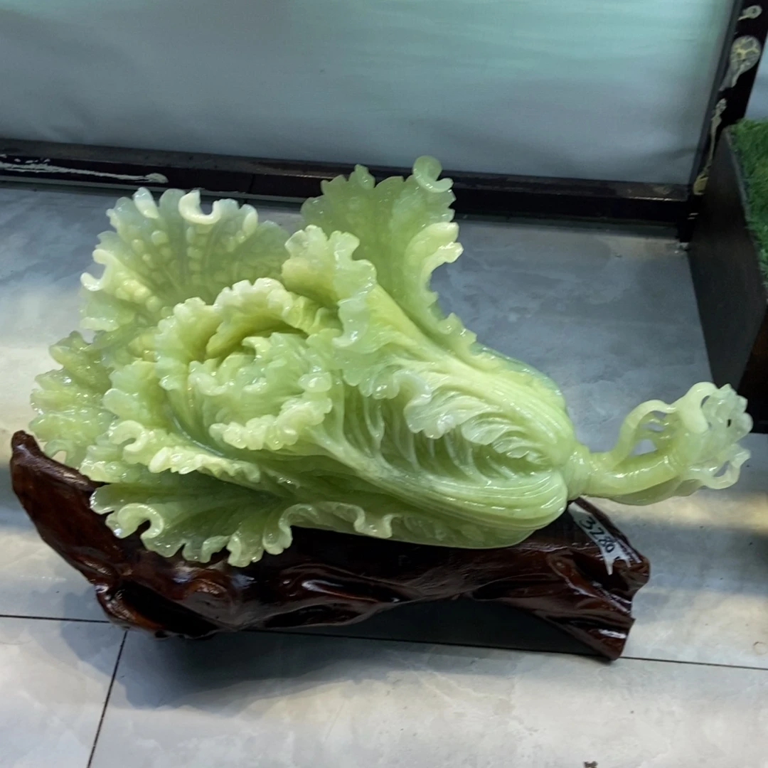 蛇纹石玉（覆膜）未镶嵌珠宝奇石