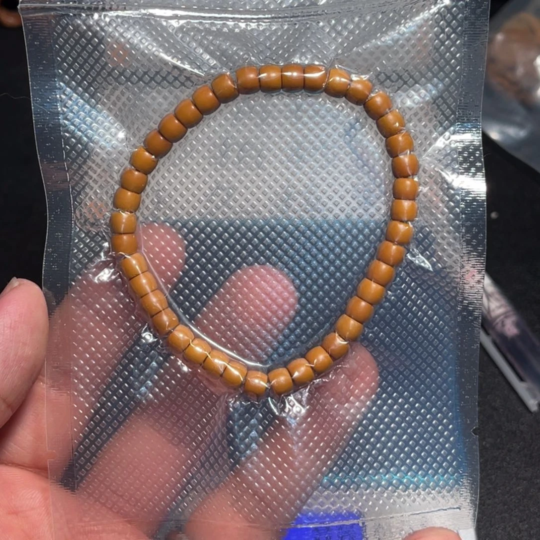 .6全品清水核尖直切手串