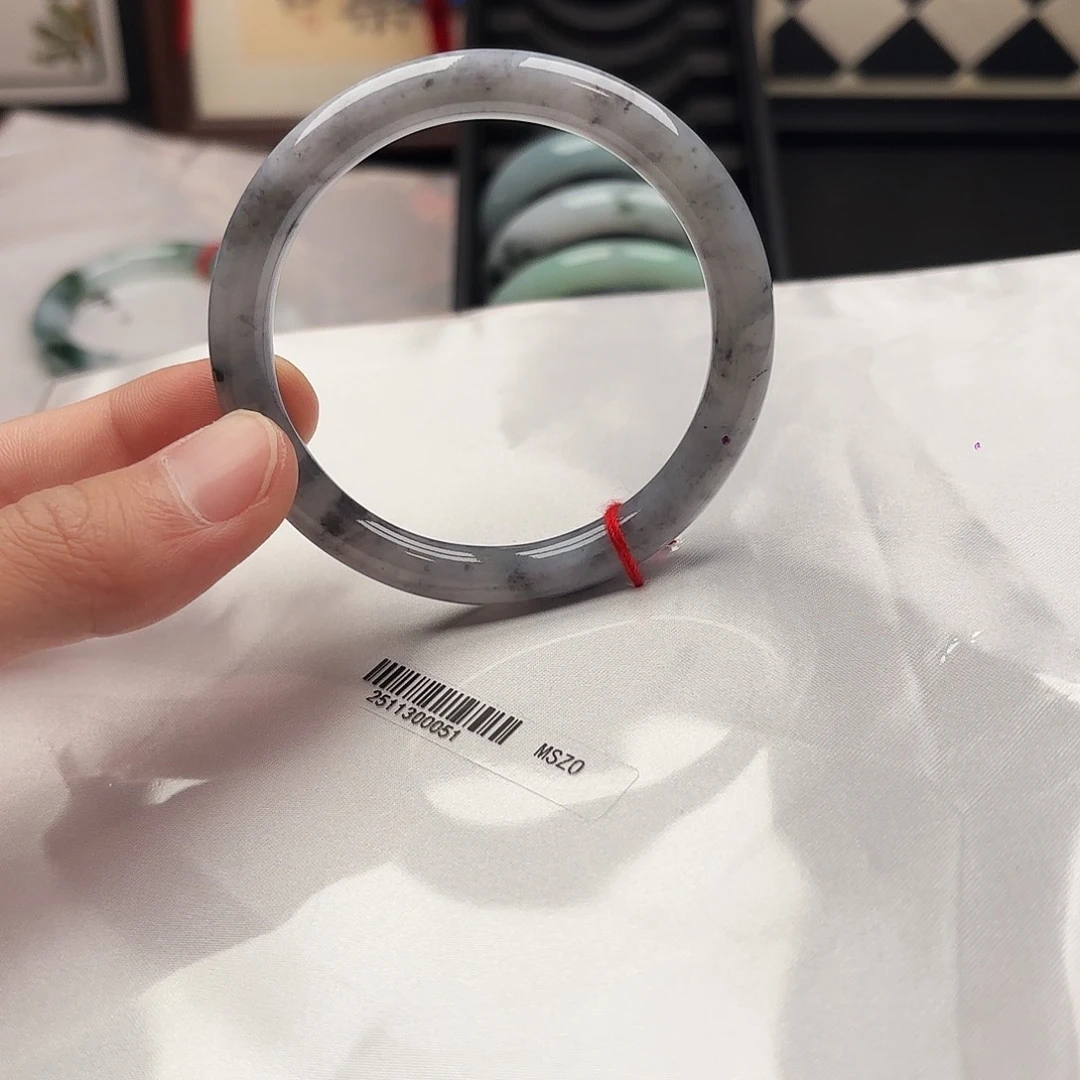 翡翠未镶嵌手镯5657 114