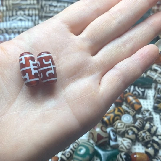 譕***鼒未镶嵌颈饰玛瑙/玉髓