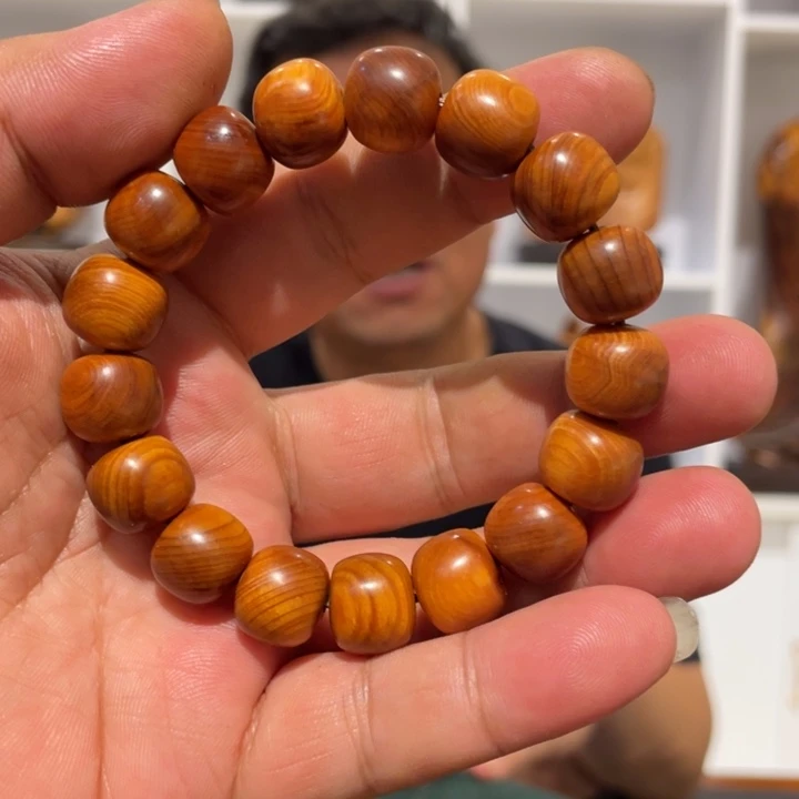 柏木（崖柏）1.2红油玉化手串