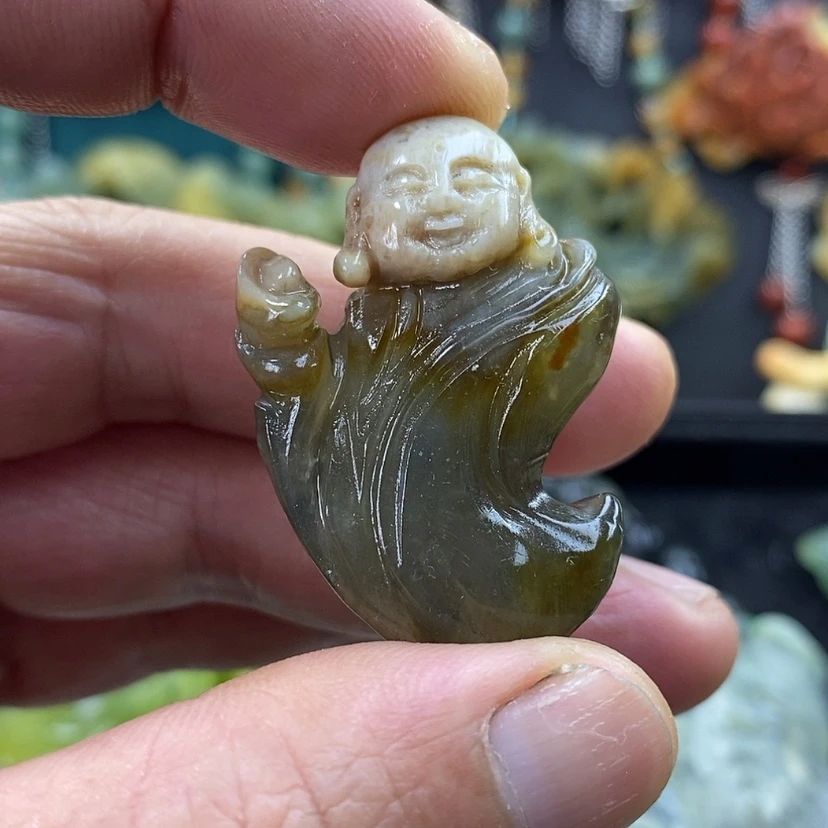 【闪购商品】蛇纹石玉未镶嵌吊坠