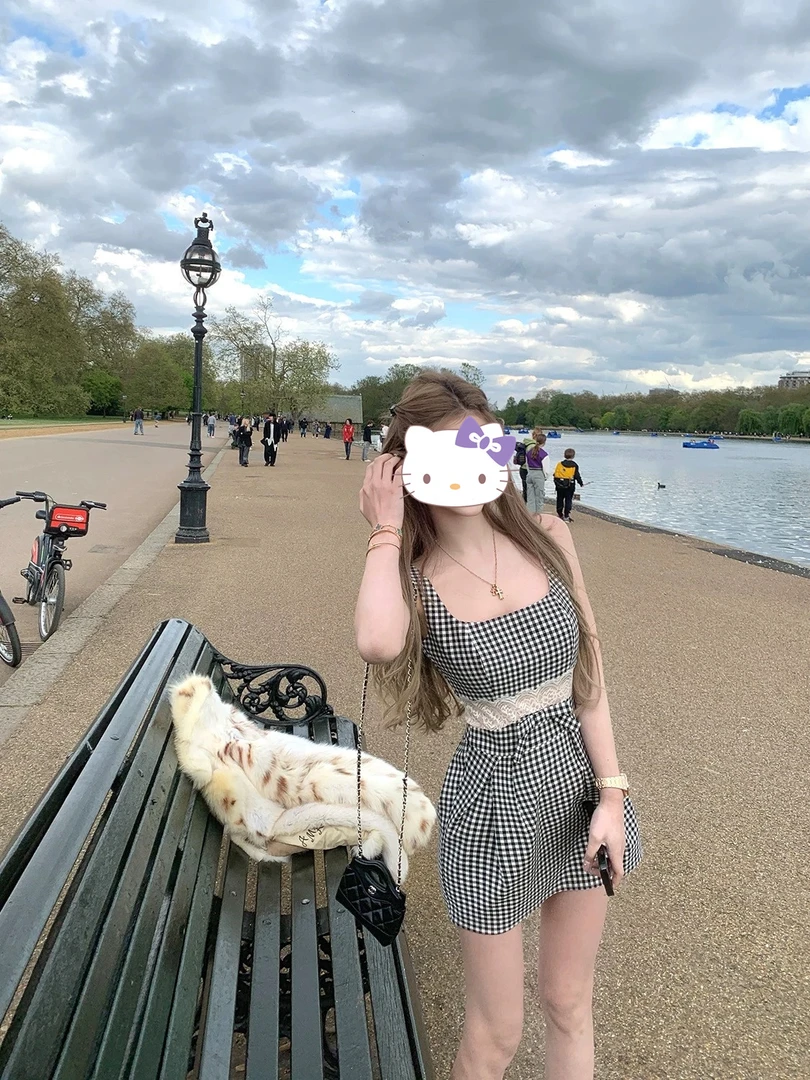 波恩画报 方领格子修身拼接连衣裙女夏设计感拼接蕾丝蝴蝶结裙子
