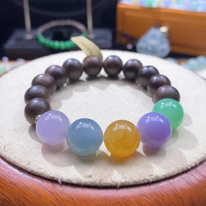 翡翠未镶嵌颈饰翡翠浓彩多宝手串