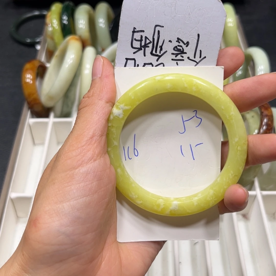 未镶嵌蛇纹石玉手镯