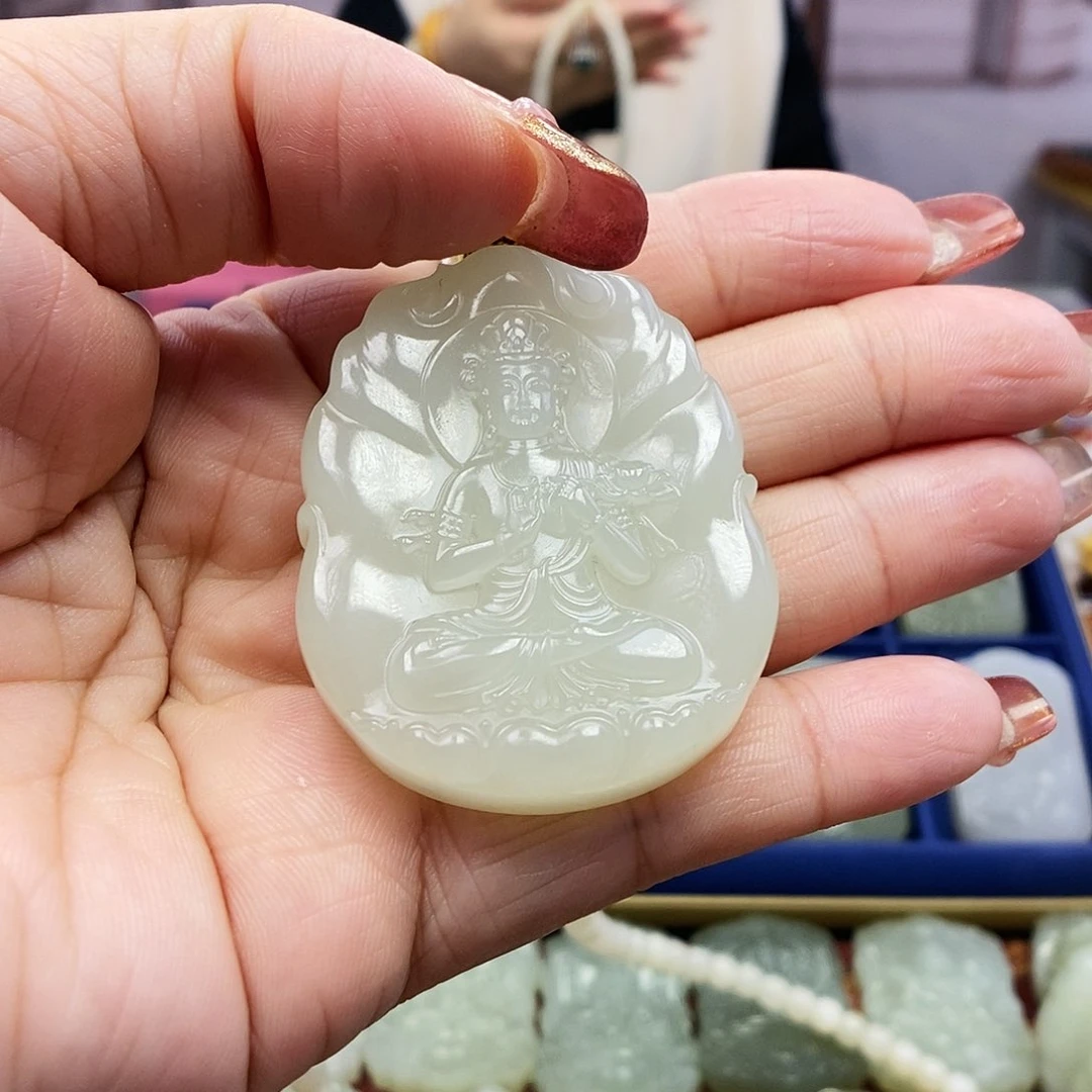 【闪购商品】和田玉颈饰未镶嵌骏**腾