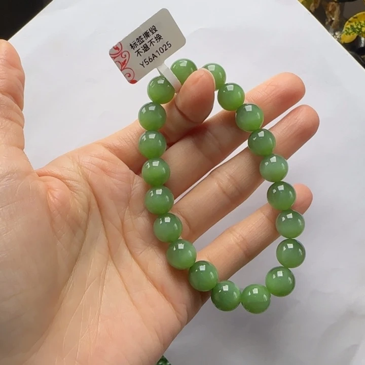 梅***子和田玉未镶嵌手链粉绿猫眼卡10m