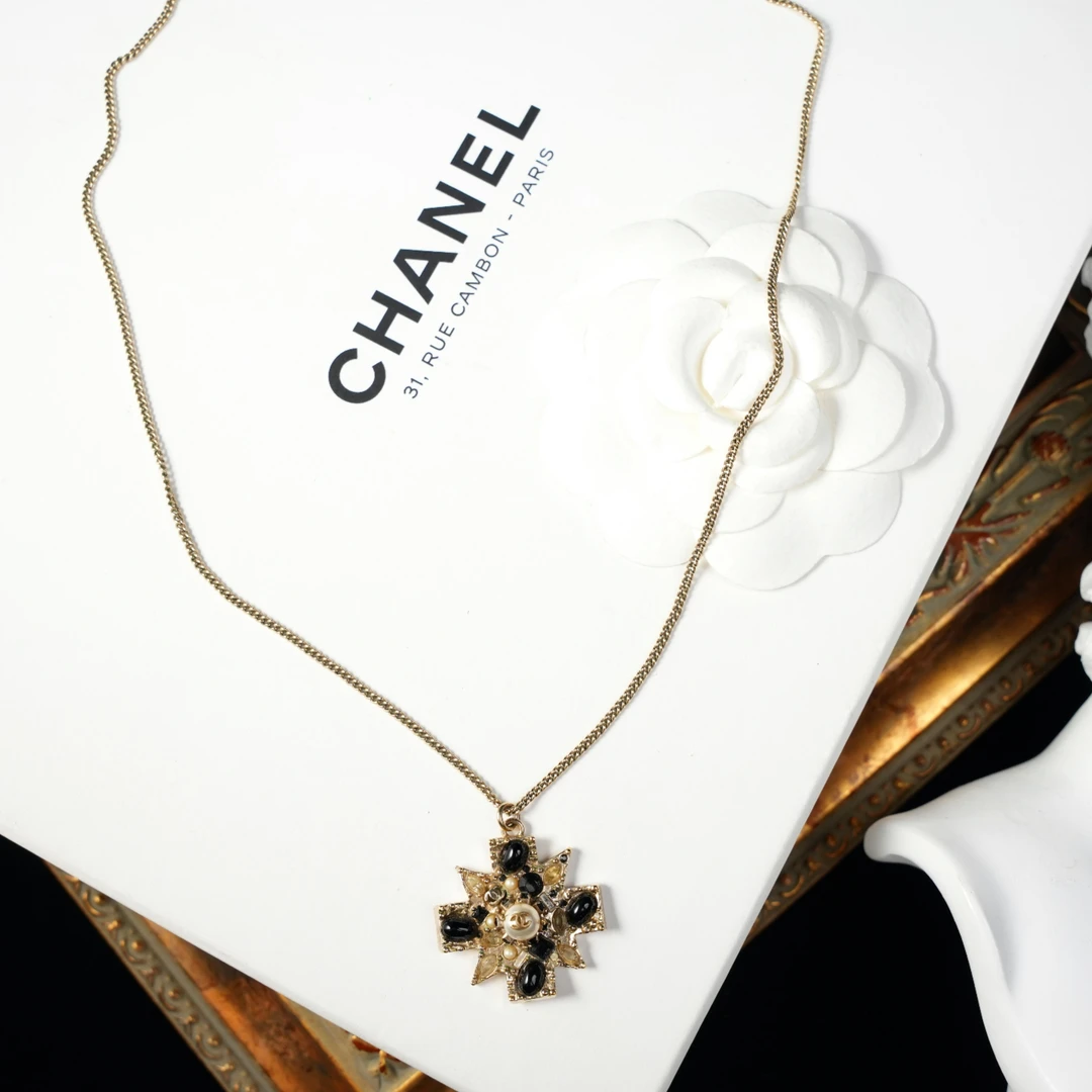 95新 Chanel/香奈儿 柚礼中古/香奈儿黑琉璃雪花细项链LZ506075