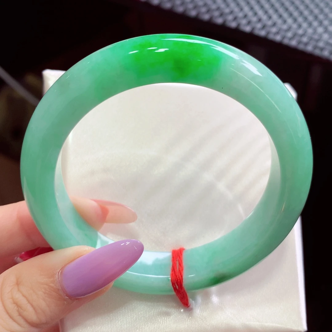 翡翠未镶嵌手镯翡翠