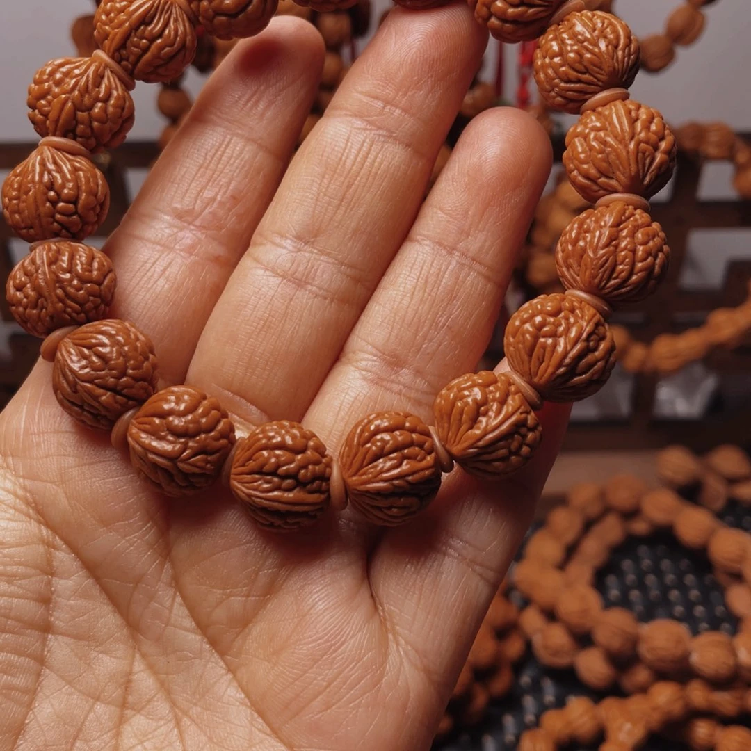 木质类龙纹桃枭手串