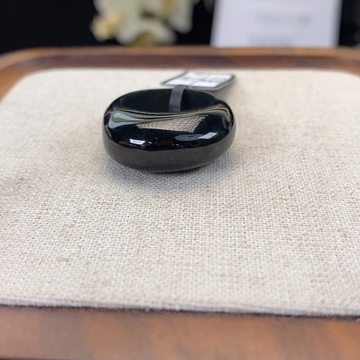 和田玉（糖玉）未镶嵌戒指Z22 馒头 黑 17.4