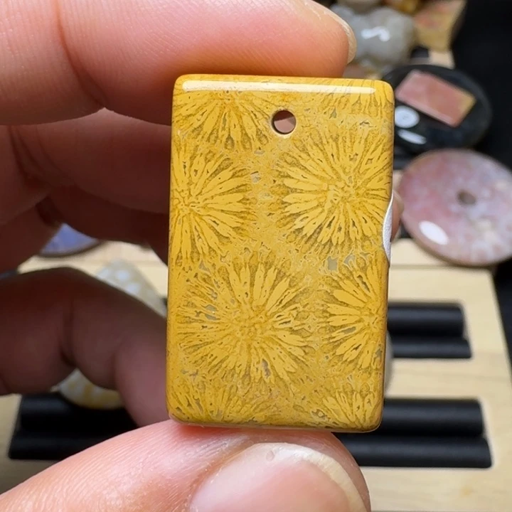 硅化玉未镶嵌纯天然色有机玉石保真色