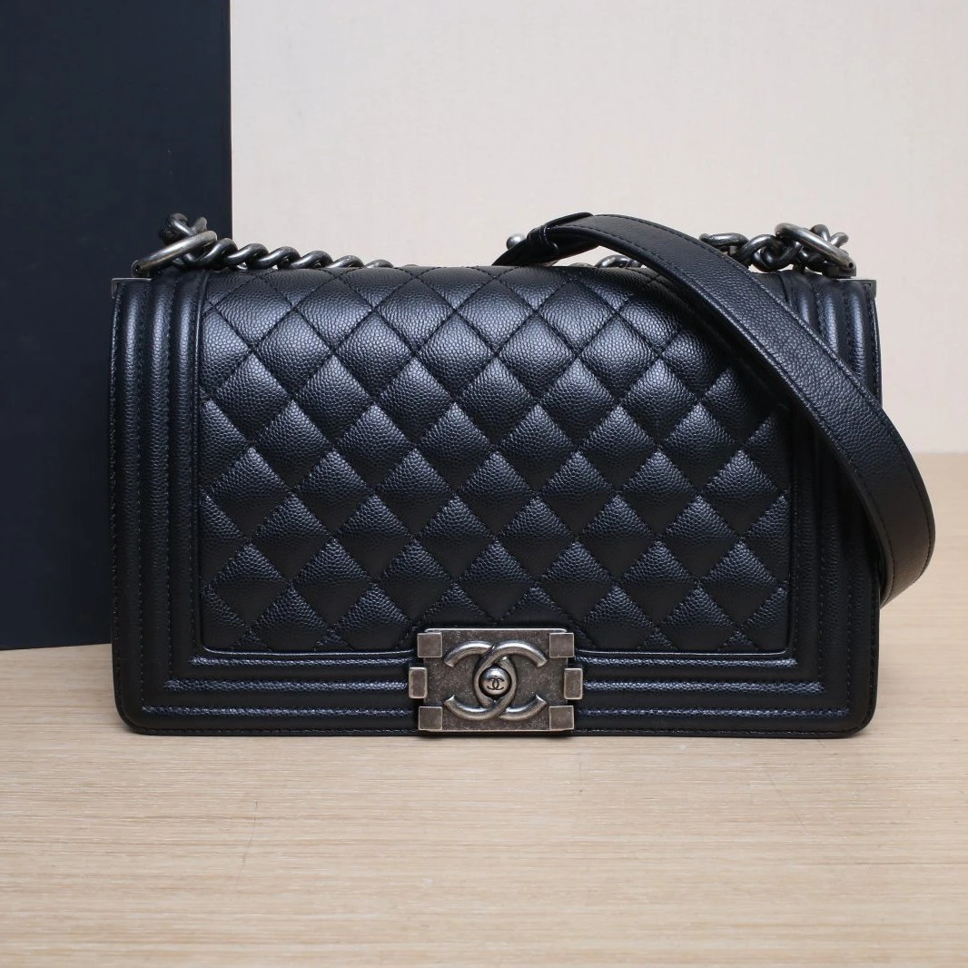 99新 Chanel/香奈儿 小花Jerry活动Leboy 中号黑色 芯片开 银扣