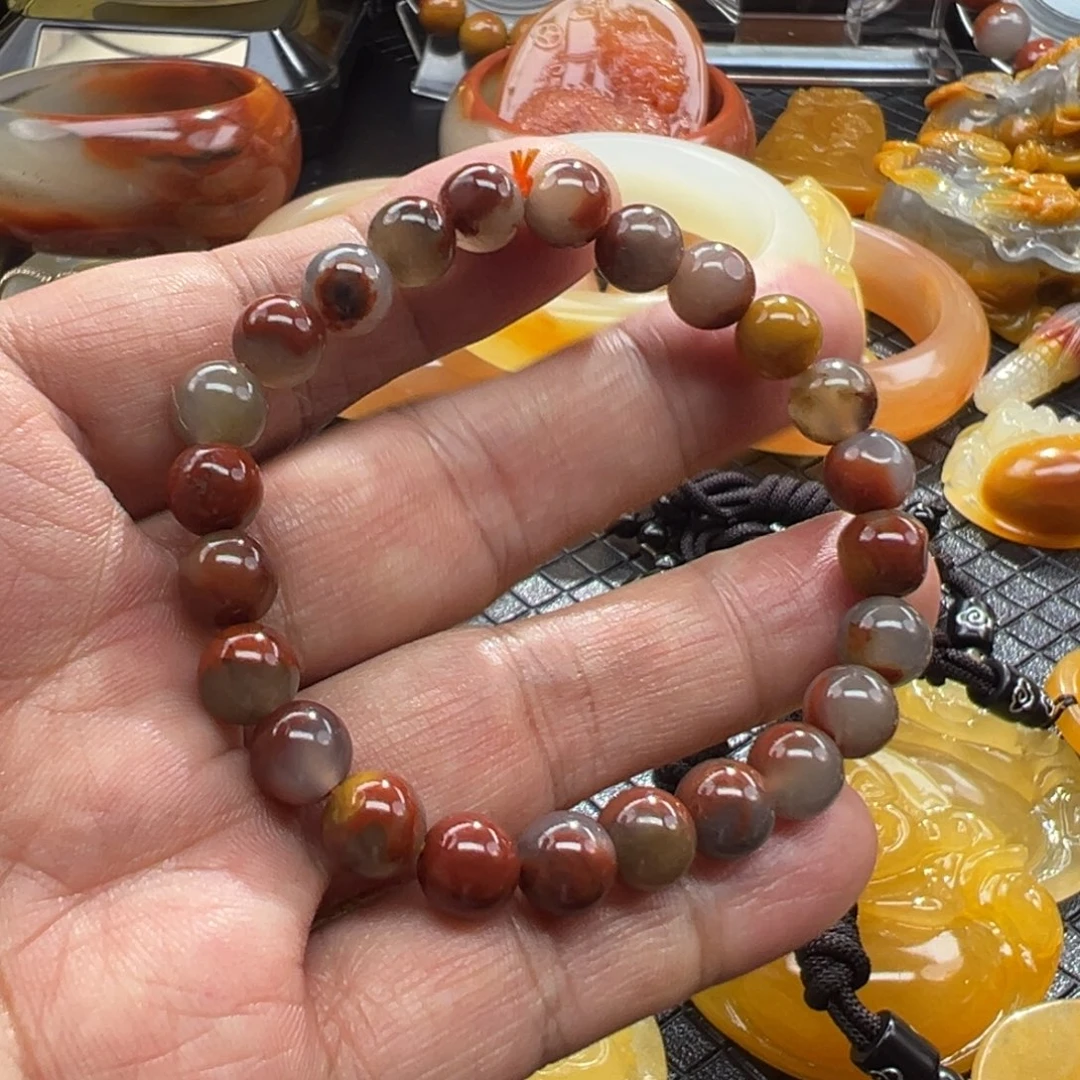石英质玉未镶嵌颈饰