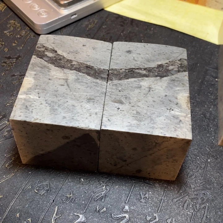 阿***泽昌化鸡血石印章石