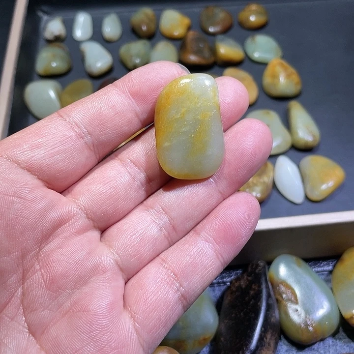 和田玉（子料）未镶嵌颈饰