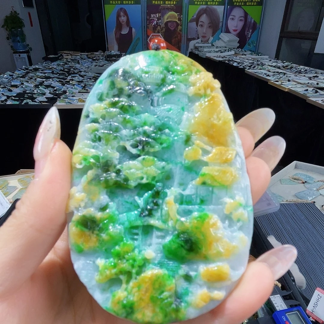 颈饰未镶嵌翡翠一