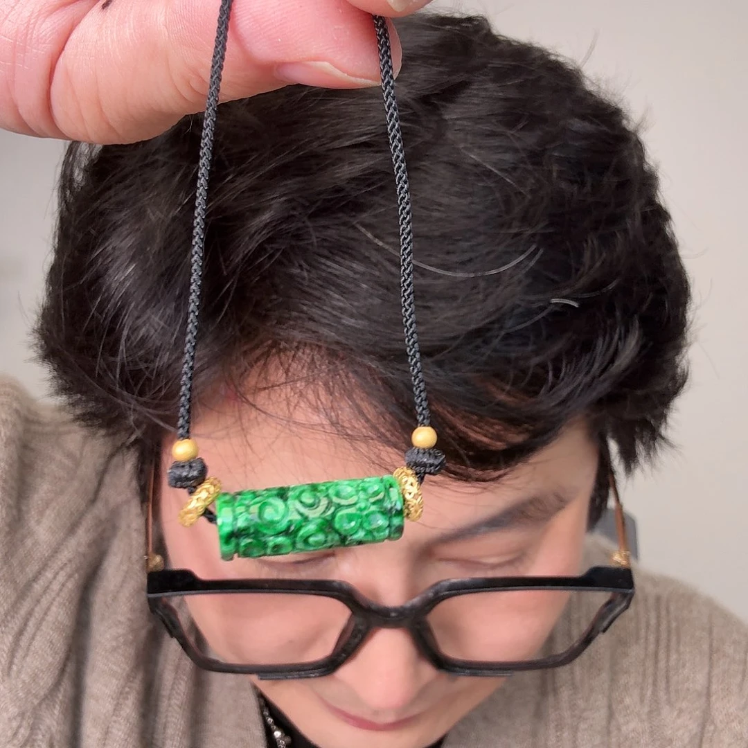 翡翠18K金镶嵌颈饰一件