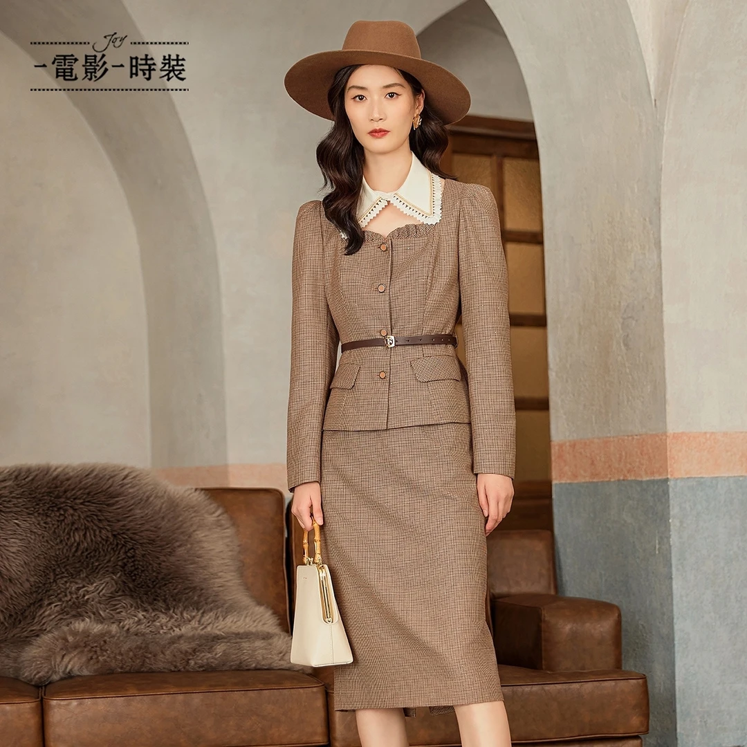 【诗语专属】一电影一时装格纹方领镂空长袖短外套时尚FEJG134592