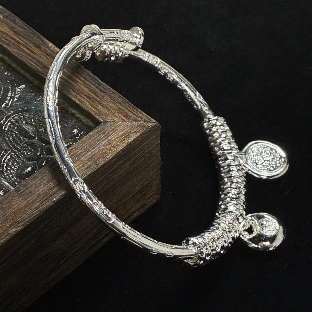 【抓紧处理】过年礼物ins风轻奢女款生肖挂饰 F515