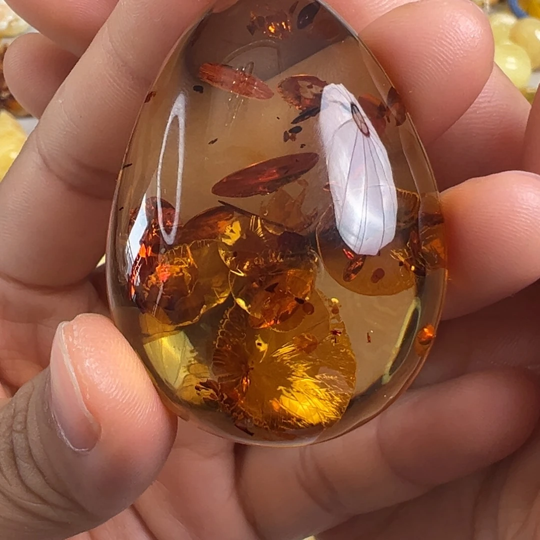 琥珀未镶嵌裸石琥珀