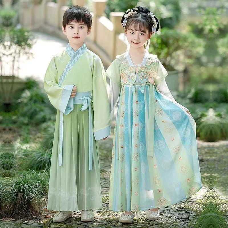 新品巴拉巴拉汉服男童2025新款女童儿童古装国学秋季古风帅气唐装