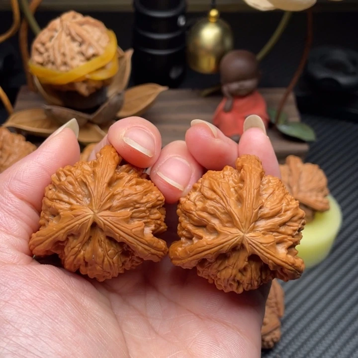 吊坠文玩核桃小**.白狮子41