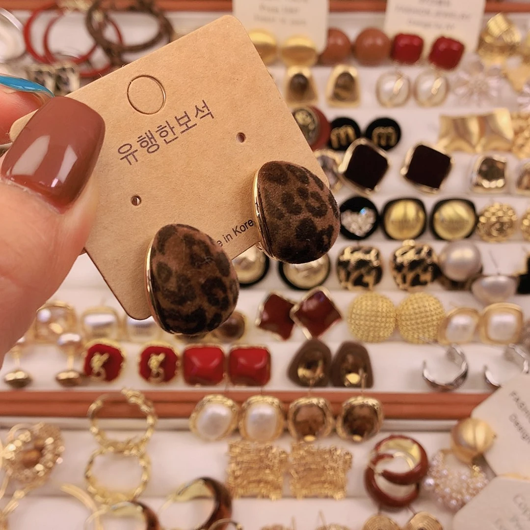 锆石纯铜合金字母