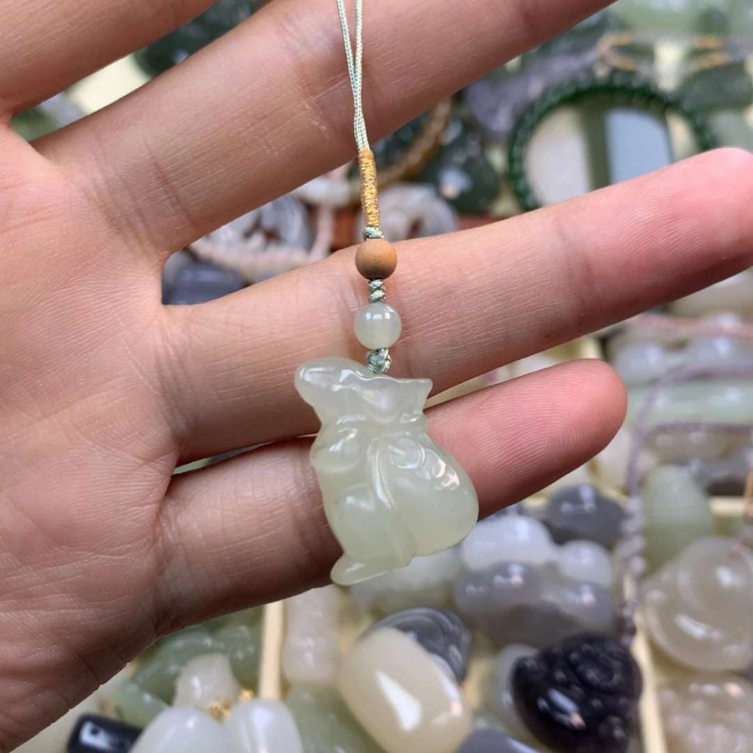 【闪购商品】和田玉颈饰未镶嵌