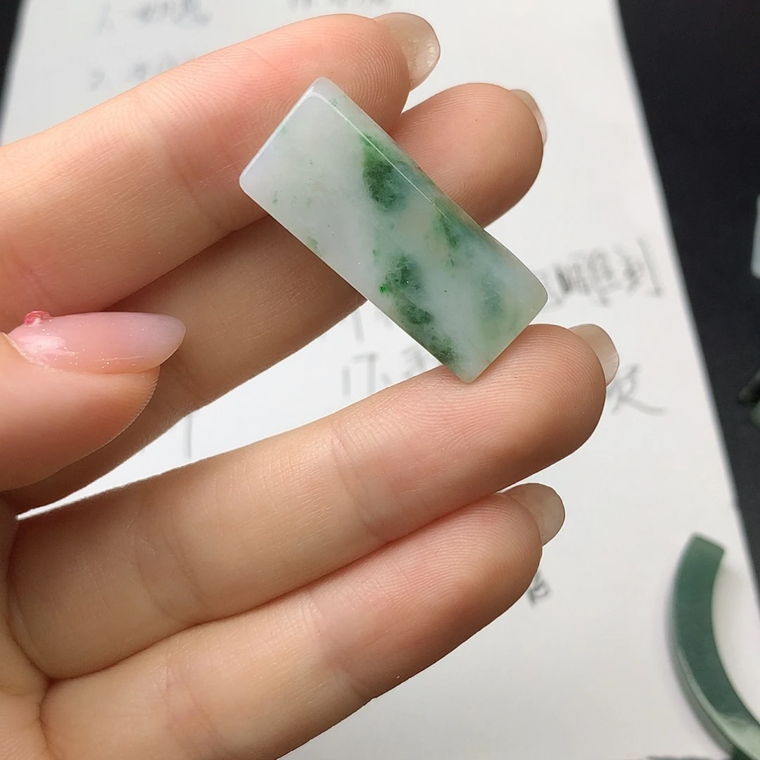 翡翠未镶嵌颈饰翡翠吊坠未镶嵌