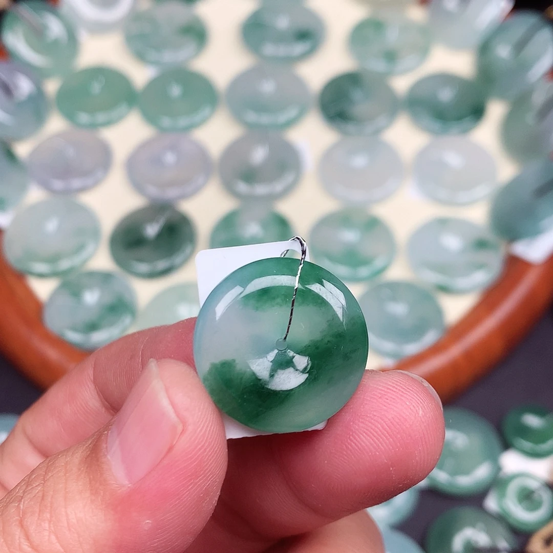 翡翠未镶嵌颈饰22.4-5.3