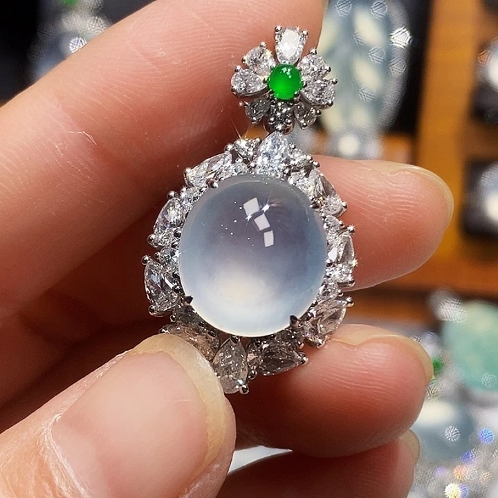 吊坠(不含链)18K金镶嵌翡翠