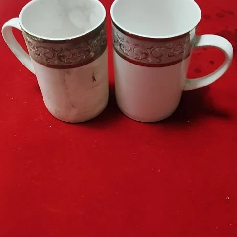 瓷片瓷片，摆件，都有微瑕疵，