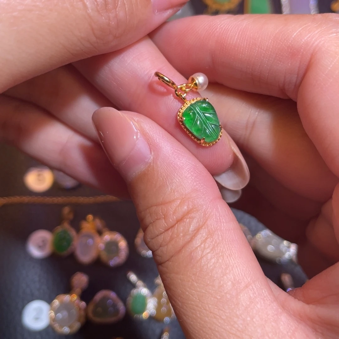 翡翠银S925镶嵌颈饰