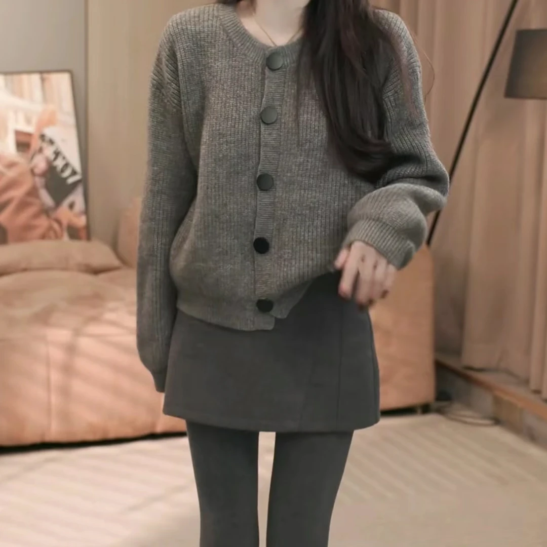 减龄韩系简约纯色圆领长袖针织开衫女秋冬宽松慵懒风针织衫上衣