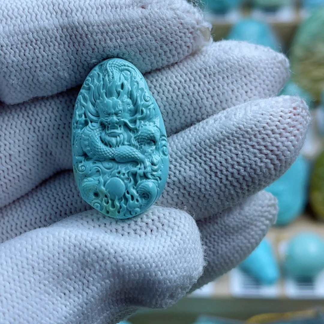 绿松石未镶嵌珠宝奇石