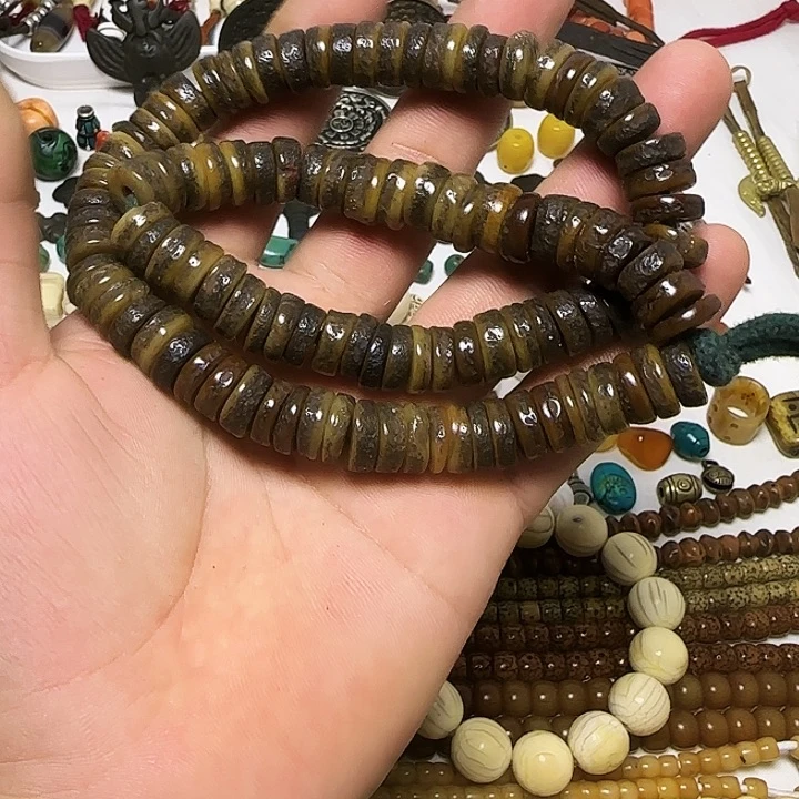 一条嘎嘎尺寸13的108颗尔甲