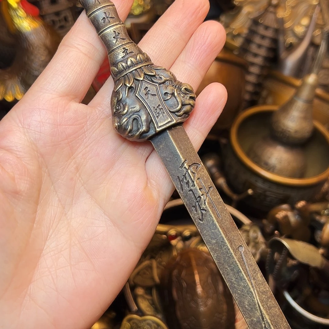 精美铜器工艺品等