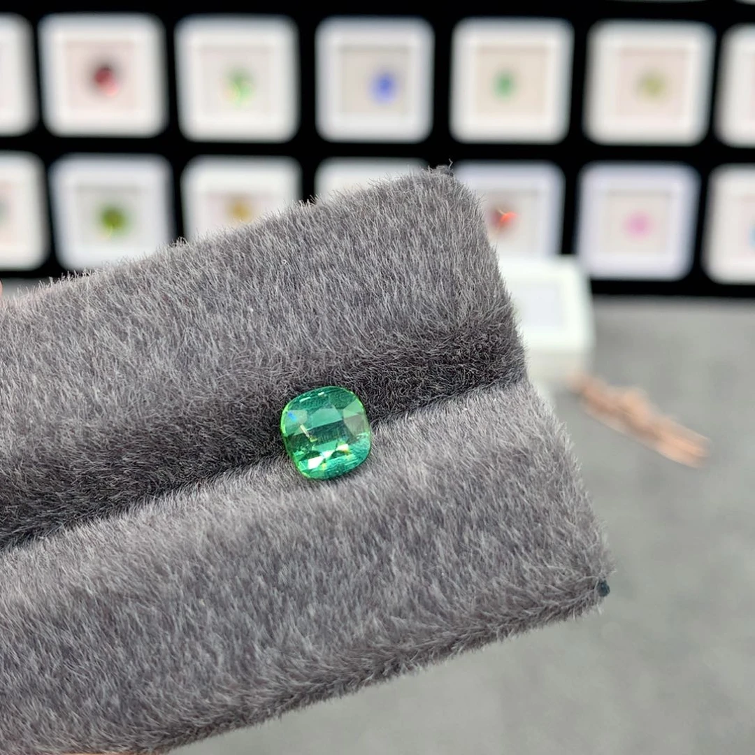 裸石未镶嵌碧玺1.62克拉