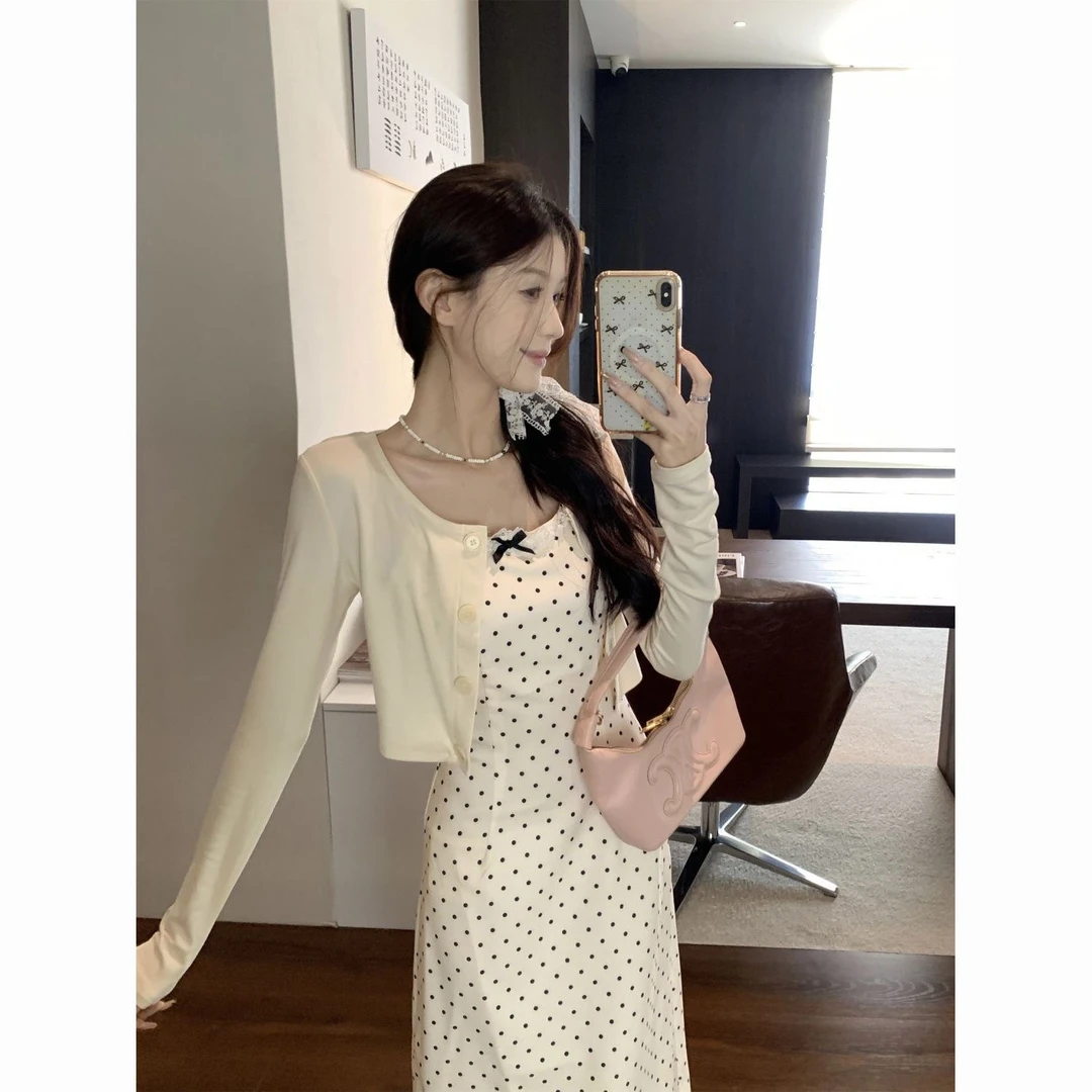 带胸垫吊带蝴蝶结连衣裙子女温柔气质新款早春季小个子长裙女