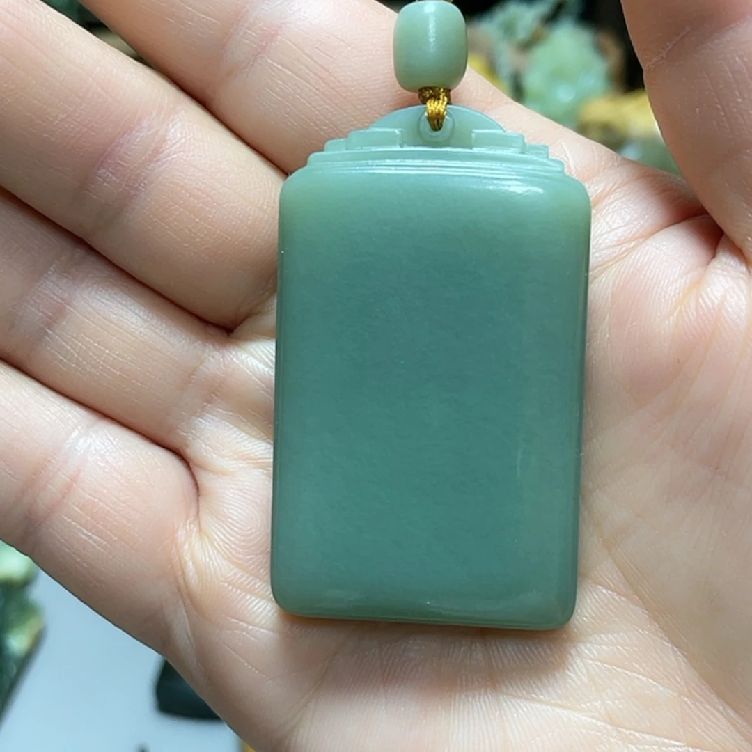 【闪购商品】未镶嵌岫岩老玉（透闪石质玉）把件萌*雯